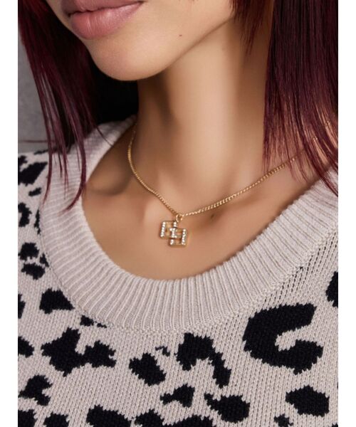 GYDA（ジェイダ）の「JEYSUS GGラインストーンネックレス（ネックレス・レディース・ゴールド/シルバー・FREE）」の2枚目の写真