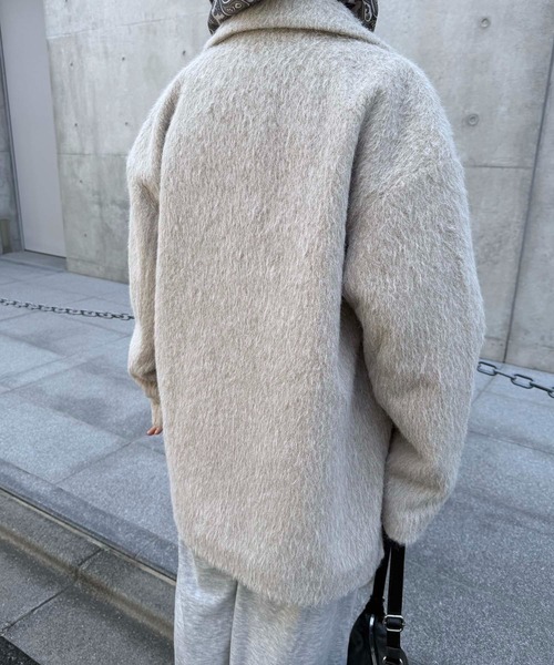 AS KNOW AS plus（アズノゥアズプラス）の「♪ダブルにゆるっとビッグサイズ シャギージャケットコート（テーラードジャケット・レディース・チャコールグレー/グレイッシュベージュ/キャメル・FREE）」の8枚目の写真