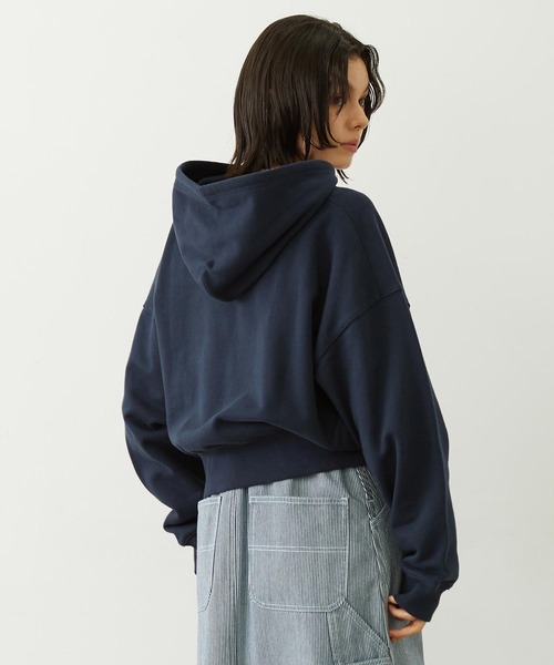 MILKFED.（ミルクフェド）の「STITCHED LOGO SHORT HOODIE（パーカー・レディース・ライトブルー/ネイビー/オートミール・M/S）」の11枚目の写真