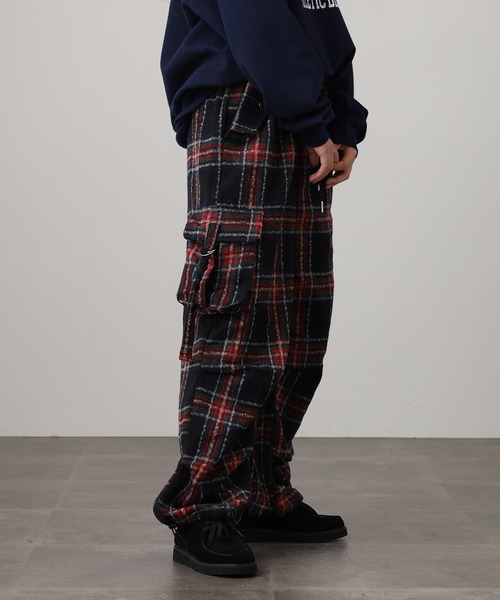 .WORKS(ドットワークス)の「.works 紡毛タータンチェックカーゴパンツ(カーゴパンツ・レディース・ブラック/レッド/ダークブラウン・M)」の11枚目の写真