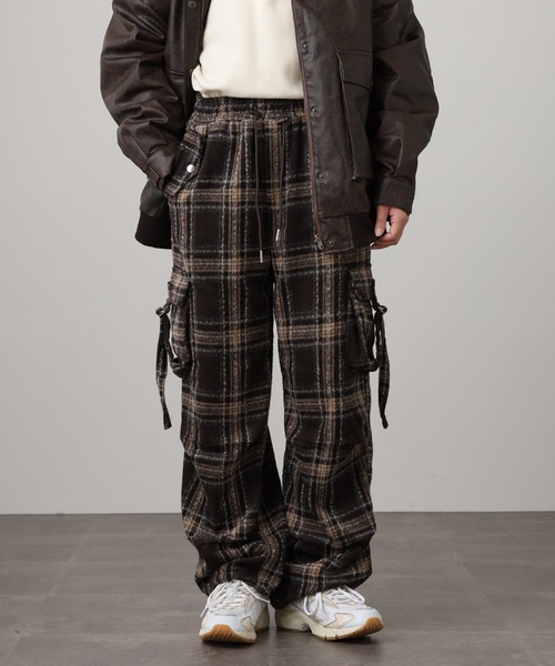 .WORKS(ドットワークス)の「.works 紡毛タータンチェックカーゴパンツ(カーゴパンツ・レディース・ブラック/レッド/ダークブラウン・M)」の14枚目の写真
