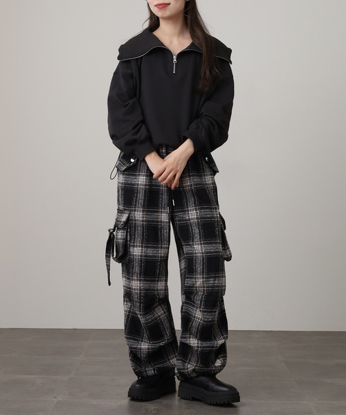 .WORKS(ドットワークス)の「.works 紡毛タータンチェックカーゴパンツ(カーゴパンツ・レディース・ブラック/レッド/ダークブラウン・M)」の7枚目の写真