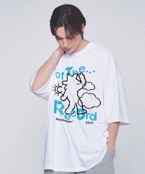 GRAVER（グレーバー）の「[ユニセックス]OF-THERECOARD 半袖Tシャツ_ホワイト（Tシャツ/カットソー・レディース・ホワイト・X-LARGE/SMALL/MEDIUM/LARGE）」の2枚目の写真