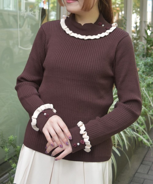 axes femme(アクシーズファム)の「バイカラーフリルローズニット(ニット/セーター・レディース・ホワイト/ピンク/ミント/レッド/ダークブラウン・FREE)」の2枚目の写真