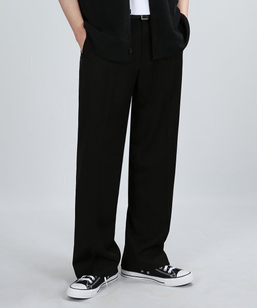 VERYVAIN(ベリベーン)の「ONETUCK WIDE SLACKS (BLACK)(スラックス・メンズ・その他・SMALL/MEDIUM/LARGE)」の1枚目の写真