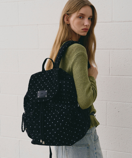 mur(ミュール)の「Fluffy String Backpack (star black)(バックパック/リュック・レディース・その他・FREE)」の6枚目の写真