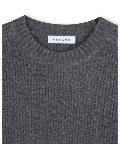 BESLOW（ビースロー）の「[ビスルーXファッションチューブソックス型]クルーネックショートセーター チャコール（ニット/セーター・メンズ・その他・SMALL/LARGE/X-LARGE/MEDIUM）」の2枚目の写真