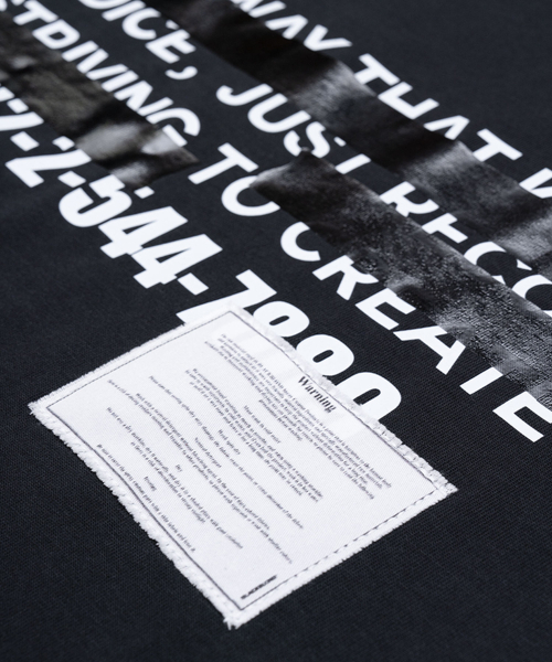 BLACK BLOND(ブラック ブロンド)の「ビビディヒドゥンスローガン半袖Tシャツ(ブラック)(Tシャツ/カットソー・レディース・その他・SMALL/MEDIUM/LARGE/X-LARGE/XX-LARGE/XXX-LARGE)」の8枚目の写真
