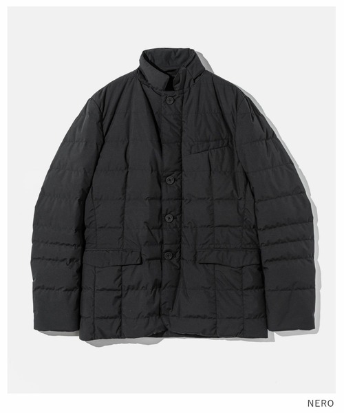 HERNO(ヘルノ)の「HERNO 2 LAYER PROMETEO BLAZERS DOWN JACKET ヘルノ 2レイヤー テイラード ダウンジャケット(ダウンジャケット/コート・メンズ・ブラック・48/46/52/50)」の2枚目の写真