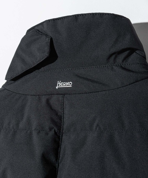 HERNO(ヘルノ)の「HERNO 2 LAYER PROMETEO BLAZERS DOWN JACKET ヘルノ 2レイヤー テイラード ダウンジャケット(ダウンジャケット/コート・メンズ・ブラック・48/46/52/50)」の14枚目の写真