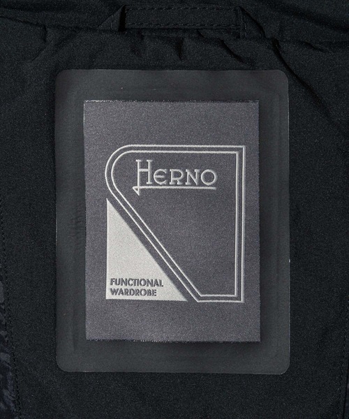 HERNO(ヘルノ)の「HERNO 2 LAYER PROMETEO BLAZERS DOWN JACKET ヘルノ 2レイヤー テイラード ダウンジャケット(ダウンジャケット/コート・メンズ・ブラック・48/46/52/50)」の16枚目の写真