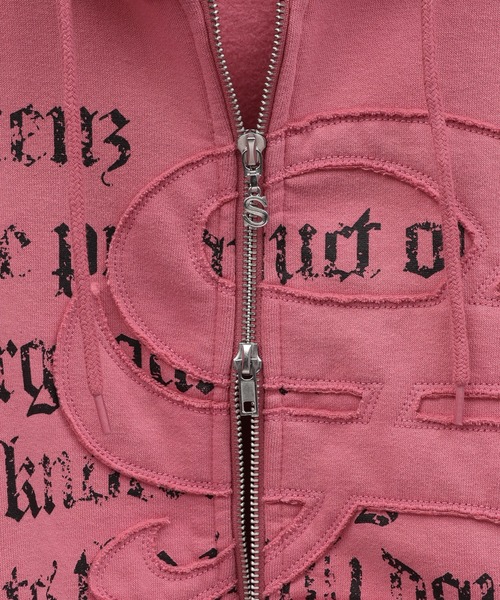 SEQUENZ（シークエンズ）の「【SEQUENZ/シークエンズ】Blackletter ZIP P/K（パーカー・メンズ・ブルー/ブラック/ピンク/ライトグレー・L/M/S）」の7枚目の写真