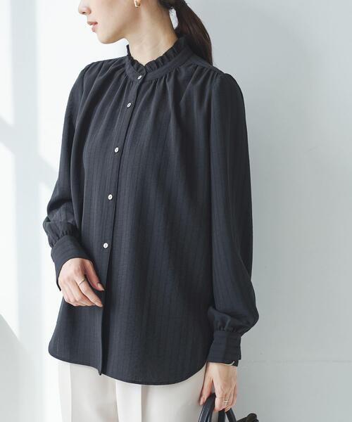 URBAN RESEARCH（アーバンリサーチ）の「ドビーストライプフリルブラウス（シャツ/ブラウス・レディース・オフホワイト/ブラック・FREE）」の16枚目の写真