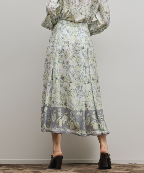 GRACE CONTINENTAL（グレースコンチネンタル）の「フルーツフラワープリントスカート（スカート・レディース・キナリ/イエロー・38/36）」の16枚目の写真