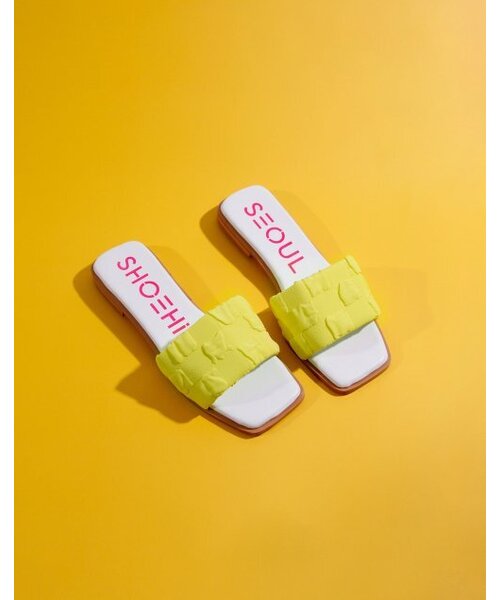 SHOEHI(シューハイ)の「モアナエンボスミュールサンダル S1119 (4カラー)(サンダル・レディース・スカイブルー/ブラック/イエロー/Beige・22.5cm/23cm/23.5cm/24.5cm/24cm)」の5枚目の写真