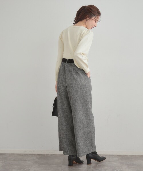 couture brooch（クチュールブローチ）の「【着映え】ハートドットラメ刺繍ニット（ニット/セーター・レディース・ネイビー/ブルー/アイボリー・36/38/42）」の9枚目の写真