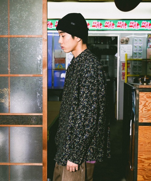 niko and...（ニコアンド）の「総柄プリントシャツ（シャツ/ブラウス・メンズ・イエロー/ブラック/ブラウン・LARGE/MEDIUM）」の8枚目の写真