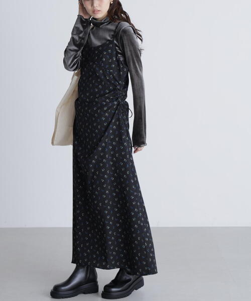 FREE'S MART(フリーズマート)の「◆小花柄ドロストキャミワンピース(ワンピース・レディース・ブラック系その他/ホワイト系その他・FREE)」の4枚目の写真