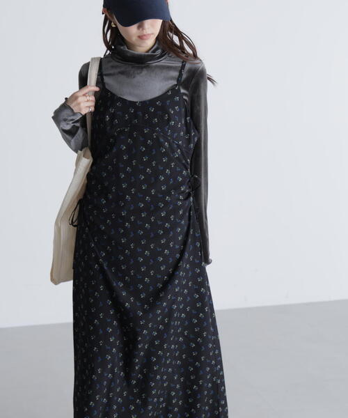 FREE'S MART(フリーズマート)の「◆小花柄ドロストキャミワンピース(ワンピース・レディース・ブラック系その他/ホワイト系その他・FREE)」の6枚目の写真