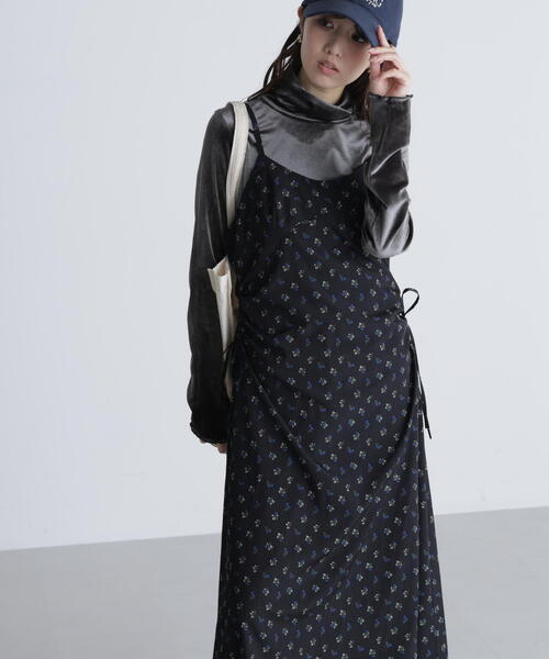 FREE'S MART(フリーズマート)の「◆小花柄ドロストキャミワンピース(ワンピース・レディース・ブラック系その他/ホワイト系その他・FREE)」の7枚目の写真