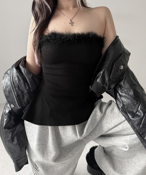 me+em select(ミームセレクト)の「フェイクファーペプラムベアトップス / fake fur peplum bare tops(その他トップス・レディース・ホワイト/ブラック・FREE)」の14枚目の写真