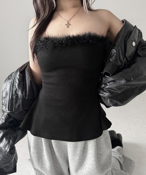 me+em select(ミームセレクト)の「フェイクファーペプラムベアトップス / fake fur peplum bare tops(その他トップス・レディース・ホワイト/ブラック・FREE)」の16枚目の写真