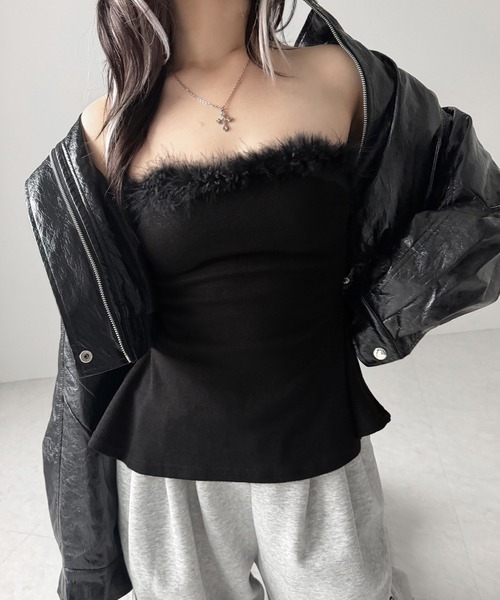 me+em select(ミームセレクト)の「フェイクファーペプラムベアトップス / fake fur peplum bare tops(その他トップス・レディース・ホワイト/ブラック・FREE)」の18枚目の写真