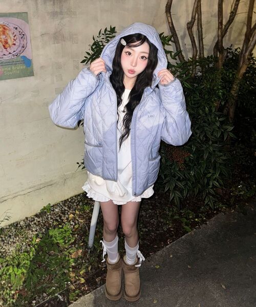 LMCの「WM OG QUILTED HOODIE JACKET ash blue(ダウンジャケット/コート・レディース・その他・M/S)」の7枚目の写真