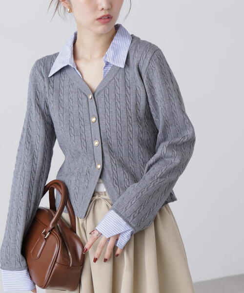 FREE'S MART（フリーズマート）の「◆シャツレイヤードゴールドボタンニット（ニット/セーター・レディース・グレー/ネイビー/ベージュ/ホワイト・FREE）」の8枚目の写真