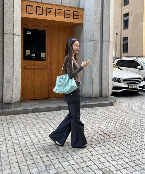 NACHE(ナチェ)の「BOOTS CUT SKIRT PANTS (UNISEX) BLACK(その他パンツ・レディース・その他・1/2/0)」の6枚目の写真
