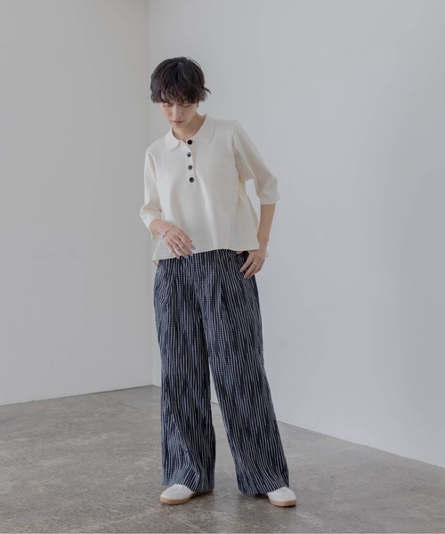 Eimee Law(エイミーロウ)の「シャーリングフレア切替ポロニットトップス(ニット/セーター・レディース・ライトグレー/ブラック/アイボリー・FREE)」の4枚目の写真