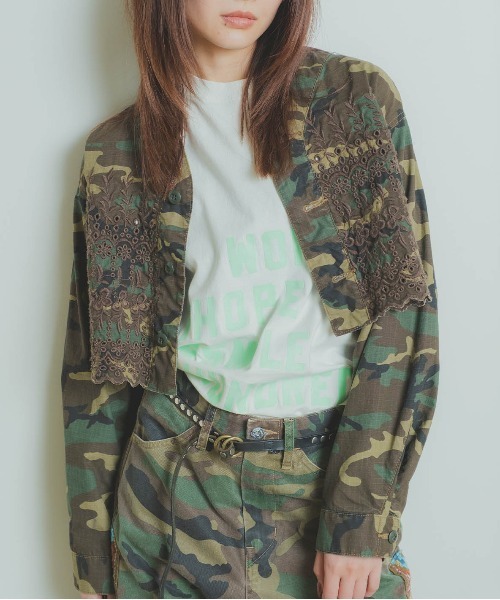 GO TO HOLLYWOOD(ゴートゥーハリウッド)の「Cutwork Fatigue Short Jacket(ミリタリージャケット・レディース・カーキ/オフホワイト・L)」の6枚目の写真
