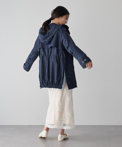 YECCA VECCA（イェッカヴェッカ）の「【撥水/花粉ガード】ミドル丈マウンテンパーカー（マウンテンパーカー・レディース・ベージュ/ネイビー/アイボリー・FREE）」の17枚目の写真