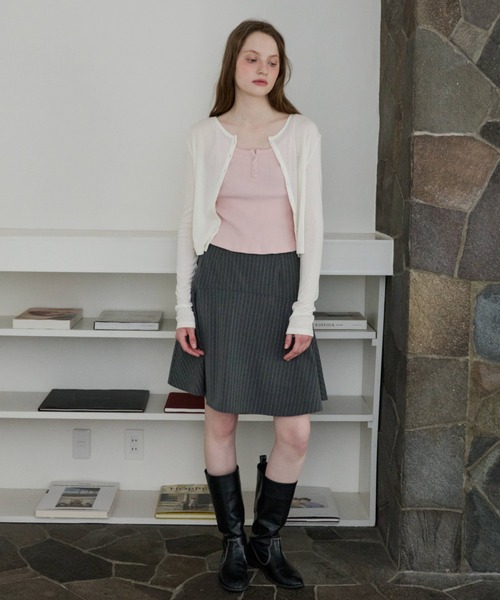 GIUNON(ジウノン)の「scallop sheer cardigan / スカラップシアーカーディガン(カーディガン/ボレロ・レディース・ブラック/グレー/ブルー/アイボリー・FREE)」の5枚目の写真