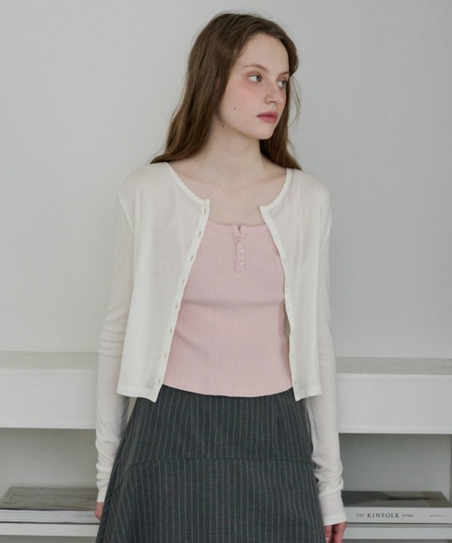 GIUNON(ジウノン)の「scallop sheer cardigan / スカラップシアーカーディガン(カーディガン/ボレロ・レディース・ブラック/グレー/ブルー/アイボリー・FREE)」の6枚目の写真