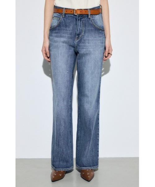 AZUL by moussy（アズールバイマウジー）の「【サイズ,身長別画像あり】AZUL DENIM センタープレスフレアデニム（デニムパンツ・レディース・ブルー/ワンウォッシュ・24inch/25inch/27inch/26inch）」の3枚目の写真