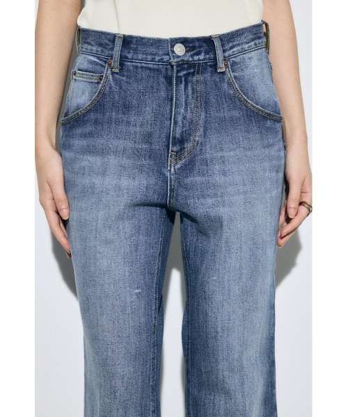 AZUL by moussy（アズールバイマウジー）の「【サイズ,身長別画像あり】AZUL DENIM センタープレスフレアデニム（デニムパンツ・レディース・ブルー/ワンウォッシュ・24inch/25inch/27inch/26inch）」の9枚目の写真