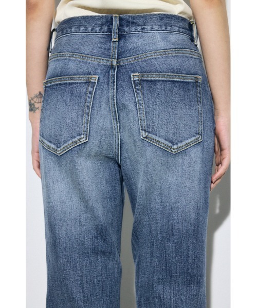 AZUL by moussy（アズールバイマウジー）の「【サイズ,身長別画像あり】AZUL DENIM センタープレスフレアデニム（デニムパンツ・レディース・ブルー/ワンウォッシュ・24inch/25inch/27inch/26inch）」の10枚目の写真