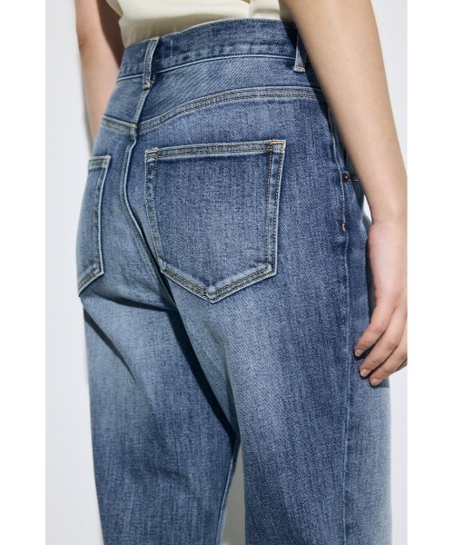 AZUL by moussy（アズールバイマウジー）の「【サイズ,身長別画像あり】AZUL DENIM センタープレスフレアデニム（デニムパンツ・レディース・ブルー/ワンウォッシュ・24inch/25inch/27inch/26inch）」の11枚目の写真
