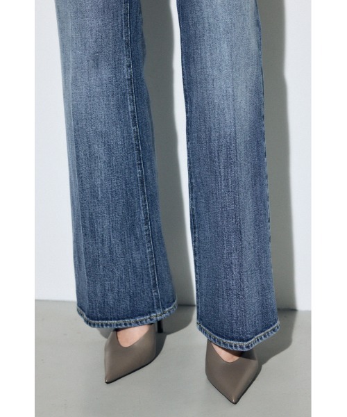 AZUL by moussy（アズールバイマウジー）の「【サイズ,身長別画像あり】AZUL DENIM センタープレスフレアデニム（デニムパンツ・レディース・ブルー/ワンウォッシュ・24inch/25inch/27inch/26inch）」の12枚目の写真