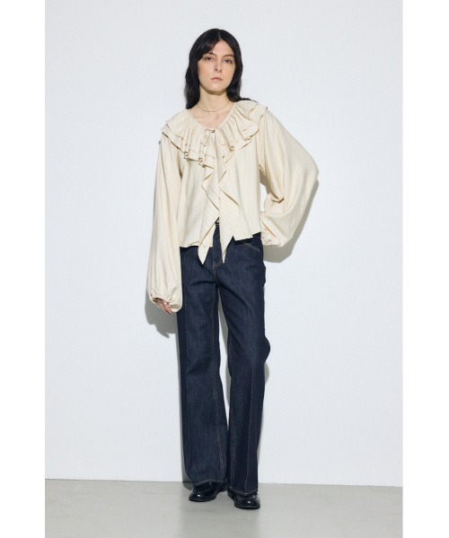 AZUL by moussy（アズールバイマウジー）の「【サイズ,身長別画像あり】AZUL DENIM センタープレスフレアデニム（デニムパンツ・レディース・ブルー/ワンウォッシュ・24inch/25inch/27inch/26inch）」の17枚目の写真