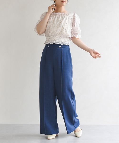 MISCH MASCH(ミッシュマッシュ)の「2026春夏新作 フラワーシャーリングブラウス(シャツ/ブラウス・レディース・ホワイト/イエロー/ブルー・フリ-)」の5枚目の写真