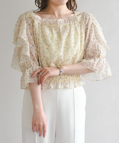 MISCH MASCH(ミッシュマッシュ)の「2026春夏新作 フラワーシャーリングブラウス(シャツ/ブラウス・レディース・ホワイト/イエロー/ブルー・フリ-)」の8枚目の写真