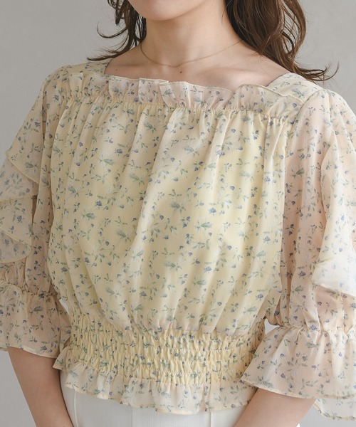 MISCH MASCH(ミッシュマッシュ)の「2026春夏新作 フラワーシャーリングブラウス(シャツ/ブラウス・レディース・ホワイト/イエロー/ブルー・フリ-)」の13枚目の写真