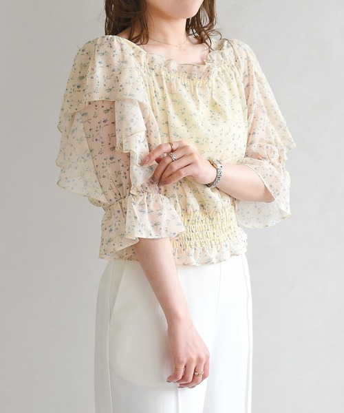 MISCH MASCH(ミッシュマッシュ)の「2026春夏新作 フラワーシャーリングブラウス(シャツ/ブラウス・レディース・ホワイト/イエロー/ブルー・フリ-)」の22枚目の写真