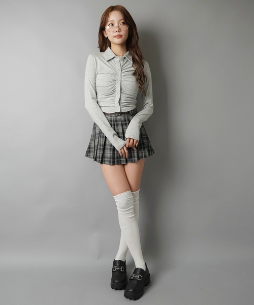 SPINNS（スピンズ）の「さっと着るだけ、ウエストラインまで計算済みの美シルエットトップス（シャツ/ブラウス・レディース・ネイビー/オフホワイト/グレー・ONESIZE）」の7枚目の写真