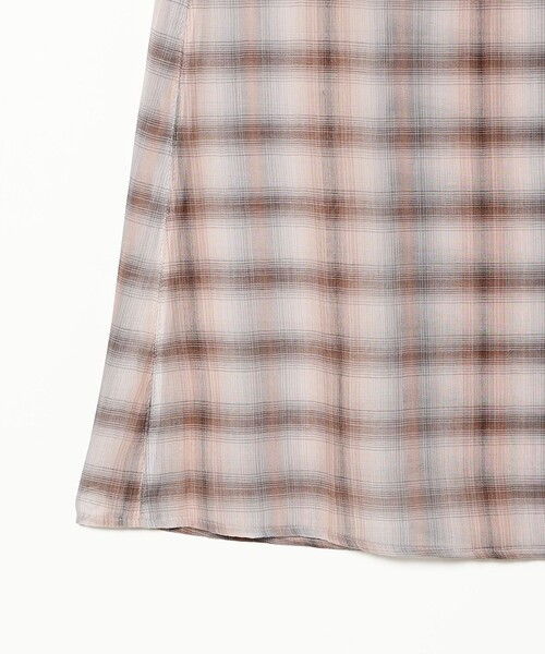BEAMS BOY（ビームスボーイ）の「maturely / ボイル チェック ラップ スカート（スカート・レディース・ピンク/ブラウン・ONE SIZE）」の6枚目の写真