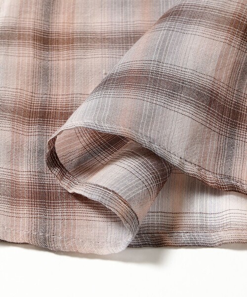 BEAMS BOY（ビームスボーイ）の「maturely / ボイル チェック ラップ スカート（スカート・レディース・ピンク/ブラウン・ONE SIZE）」の3枚目の写真