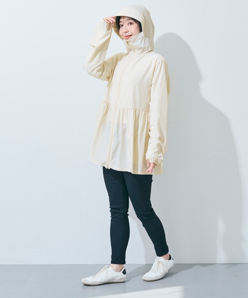 coca(coca)(コカ)の「UVカットティアードパーカー(パーカー・レディース・ブラック/アイボリー/ライトベージュ/ライトブルー・L/M/S)」の6枚目の写真