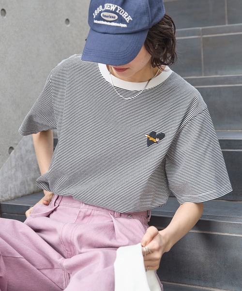 PENNEYS(ぺニーズ)の「PENNEYS/ペニーズ 別注 THE FOX ロゴ ハートワッペン刺繍 オーバーサイズ 半袖Tシャツ(Tシャツ/カットソー・レディース・ホワイト系/ブラック/オフホワイト/ブラック系/オートミール/ネイビー・L/M)」の9枚目の写真